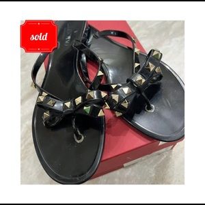 Valentino Rockstud Flip Flops sz 40